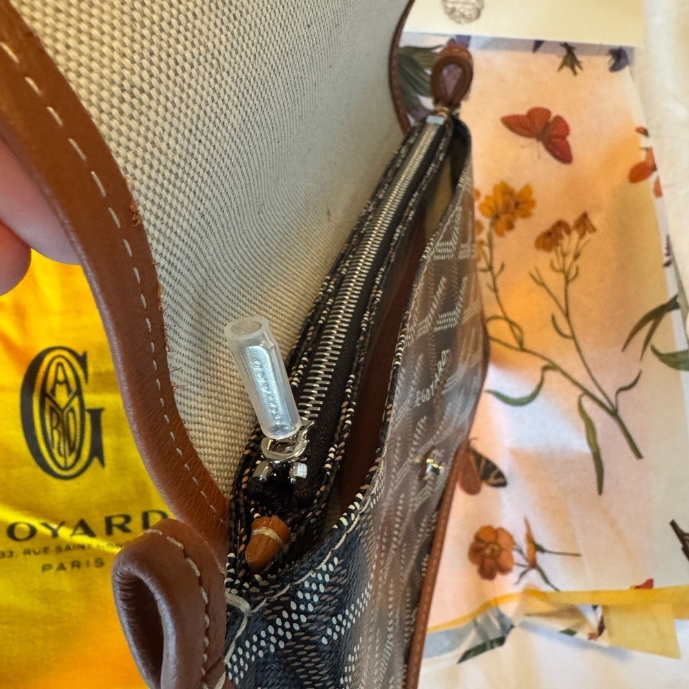 Goyard Black and Brown Goyardine Crossbody Wallet - Picture 2 of 8